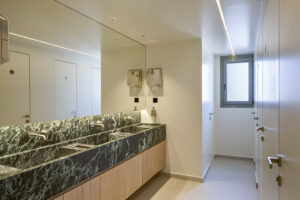 Oak On Plywood & Ceramic Marble Like Slab - Image 3