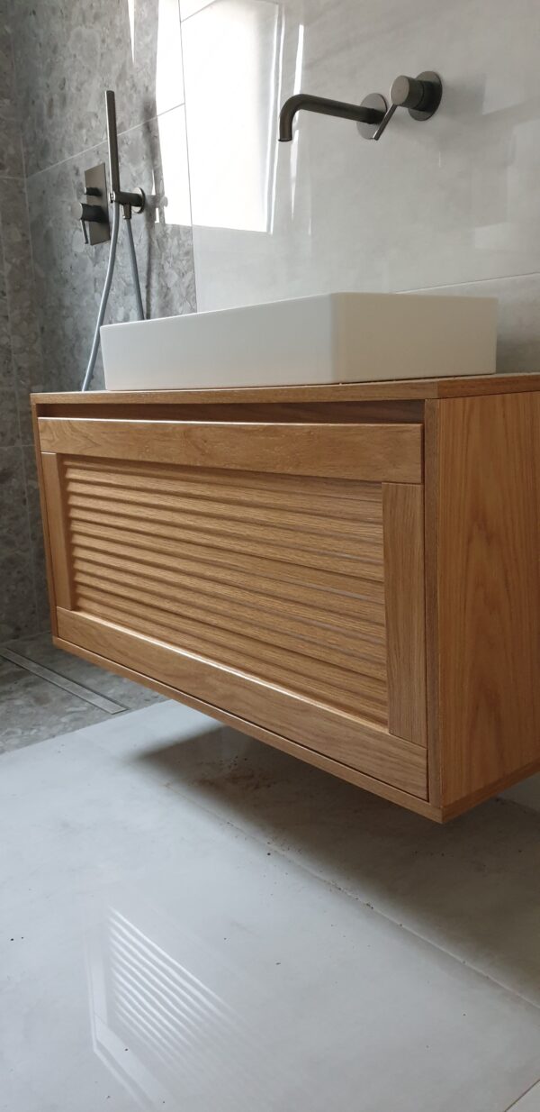 Slatted Plywood on Oak - Image 4