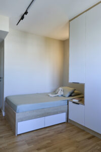 Oak Framed Closet - Image 2