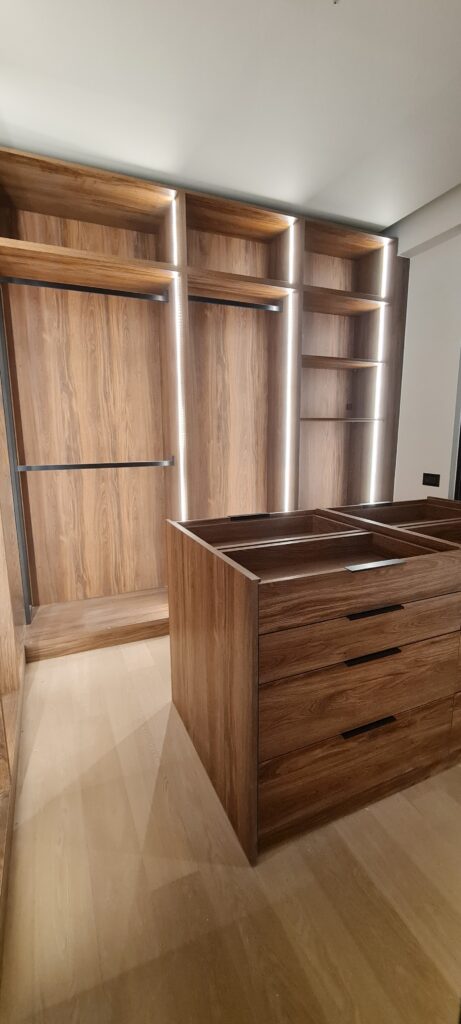 Tobacco Halifax Oak Dressing Room - Image 2