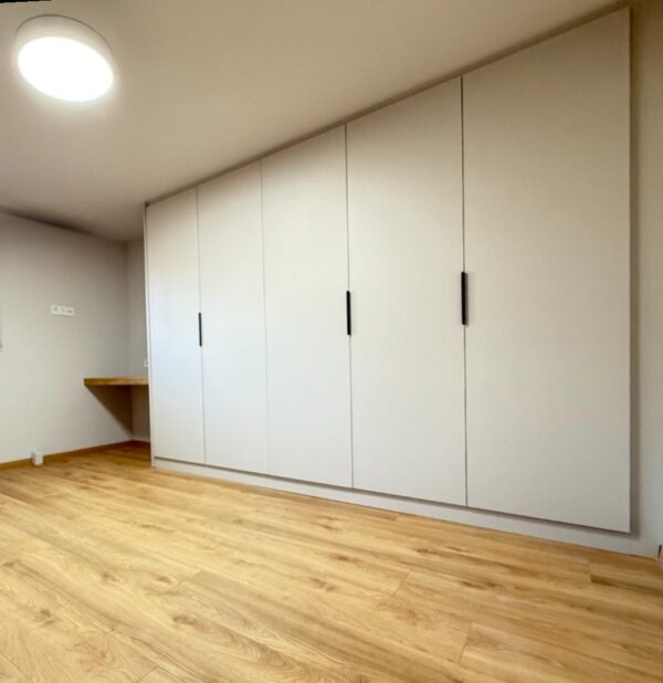 Built in Natural Grey - Image 1
